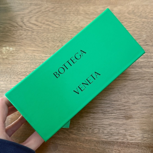 Bottega Veneta Brown Tortoise Cat-Eye Sunglasses main image 8